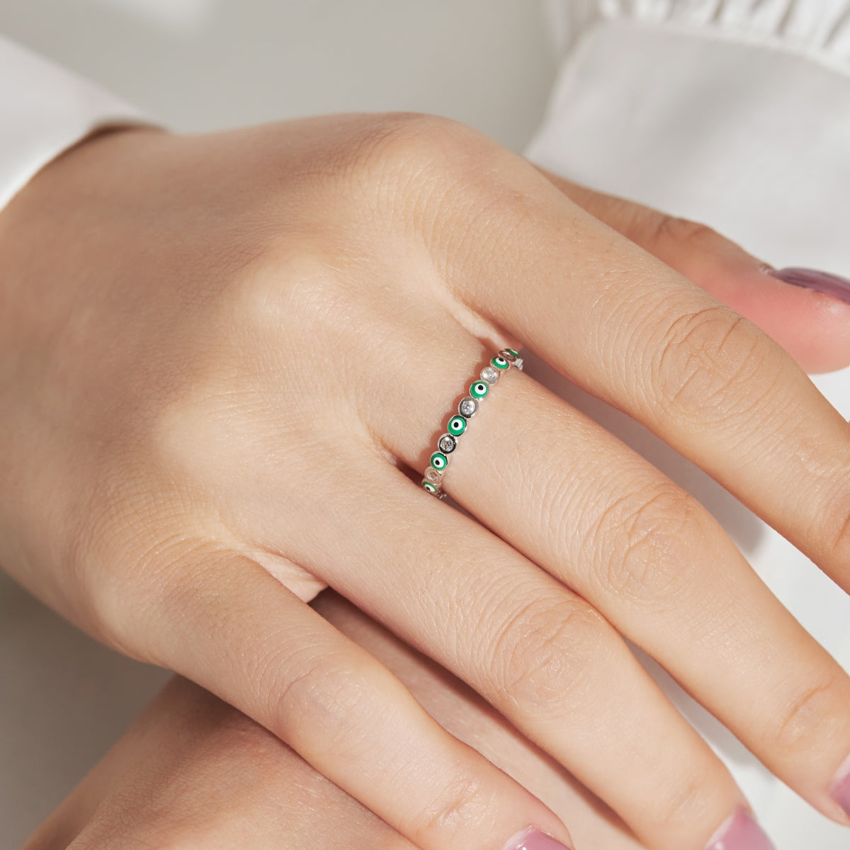 [Olivia JW]Sparkling Vibrant Round Shape Daily Ring