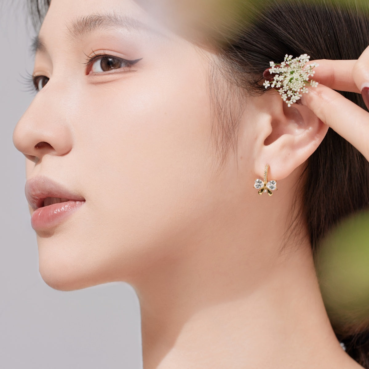 [Olivia JW]Exquisite Earrings With Heart-Shaped Bow Design