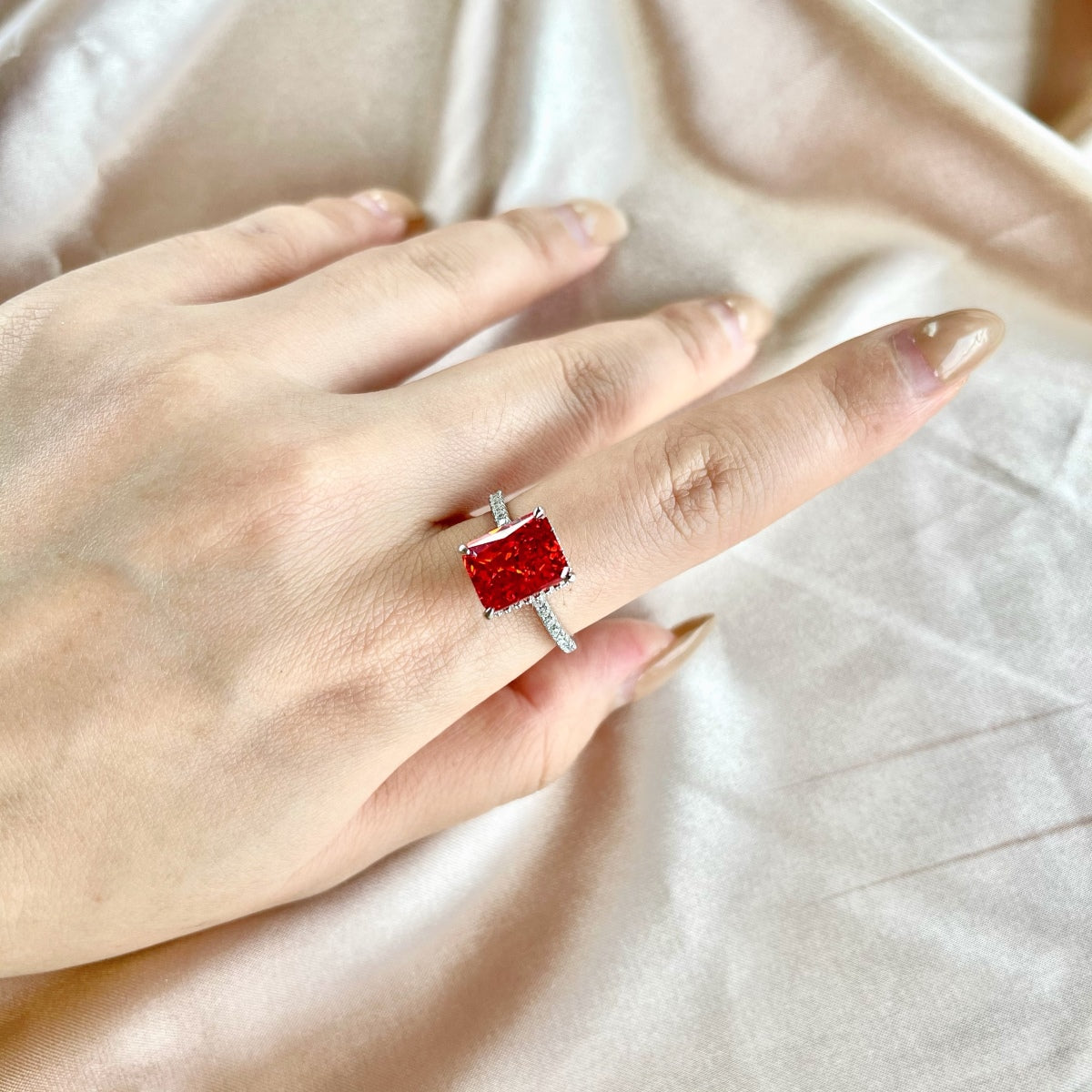 [Olivia JW]4.0 Carat Luxurious Engagement Ring