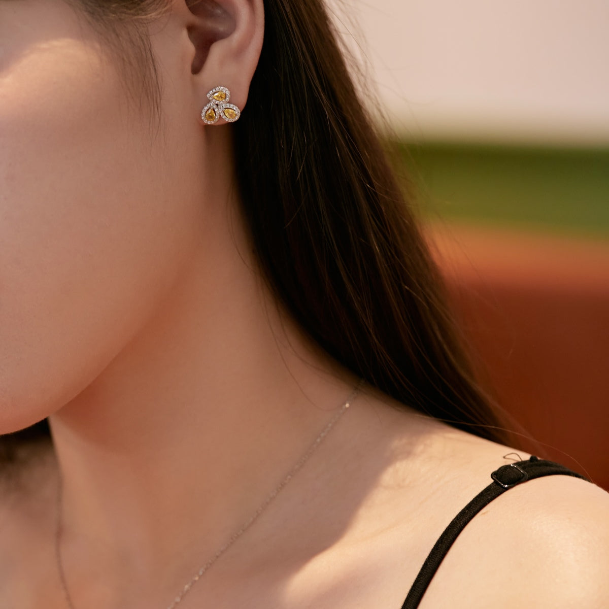 [Olivia JW]Ornate Flower Shape Pear Cut Lover Earrings