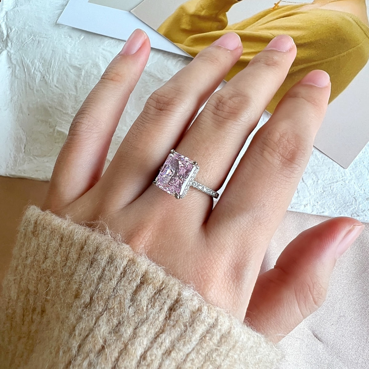 [Olivia JW]4.0 Carat Luxurious Engagement Ring