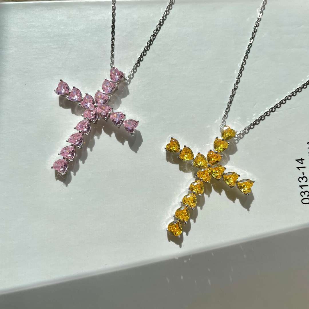 [Olivia JW]Radiant Cross Shape Necklace