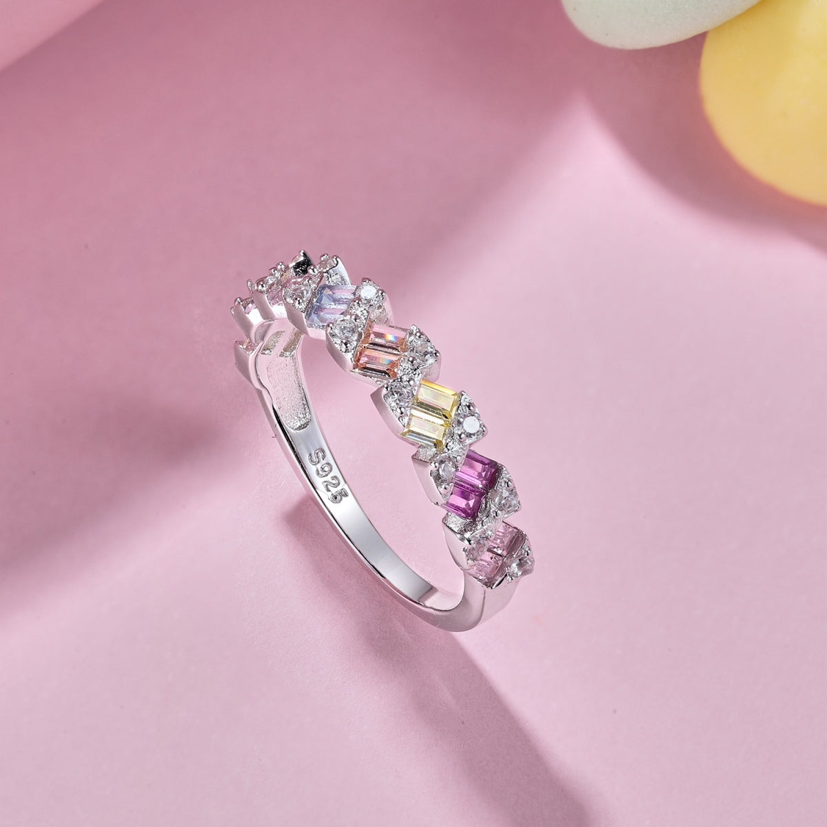 [Olivia JW]Delicate Vibrant Emerald Cut Daily Ring
