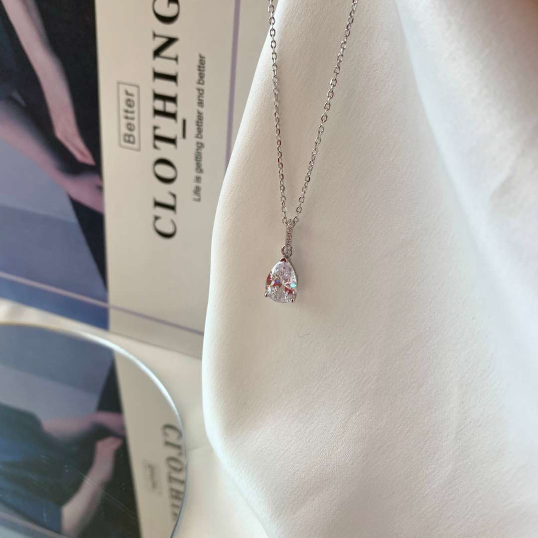 [Olivia JW]Delicate Water Drop Shape Fashion Necklace