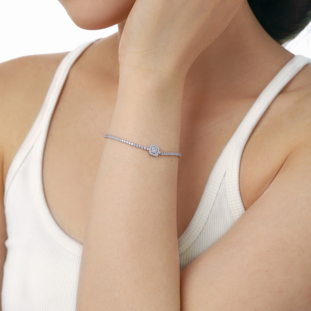 [Olivia JW]Luxurious Dazzling Square Shape Banquet Bracelet