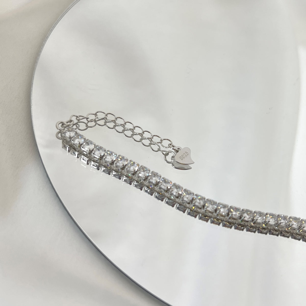[Olivia JW]Sparkling Round Cut Daily Bracelet