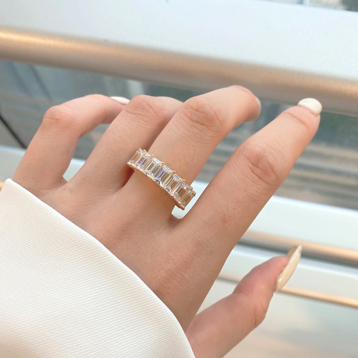 [Olivia JW]0.75 Carat Elegant Emerald Cut Tennis Ring