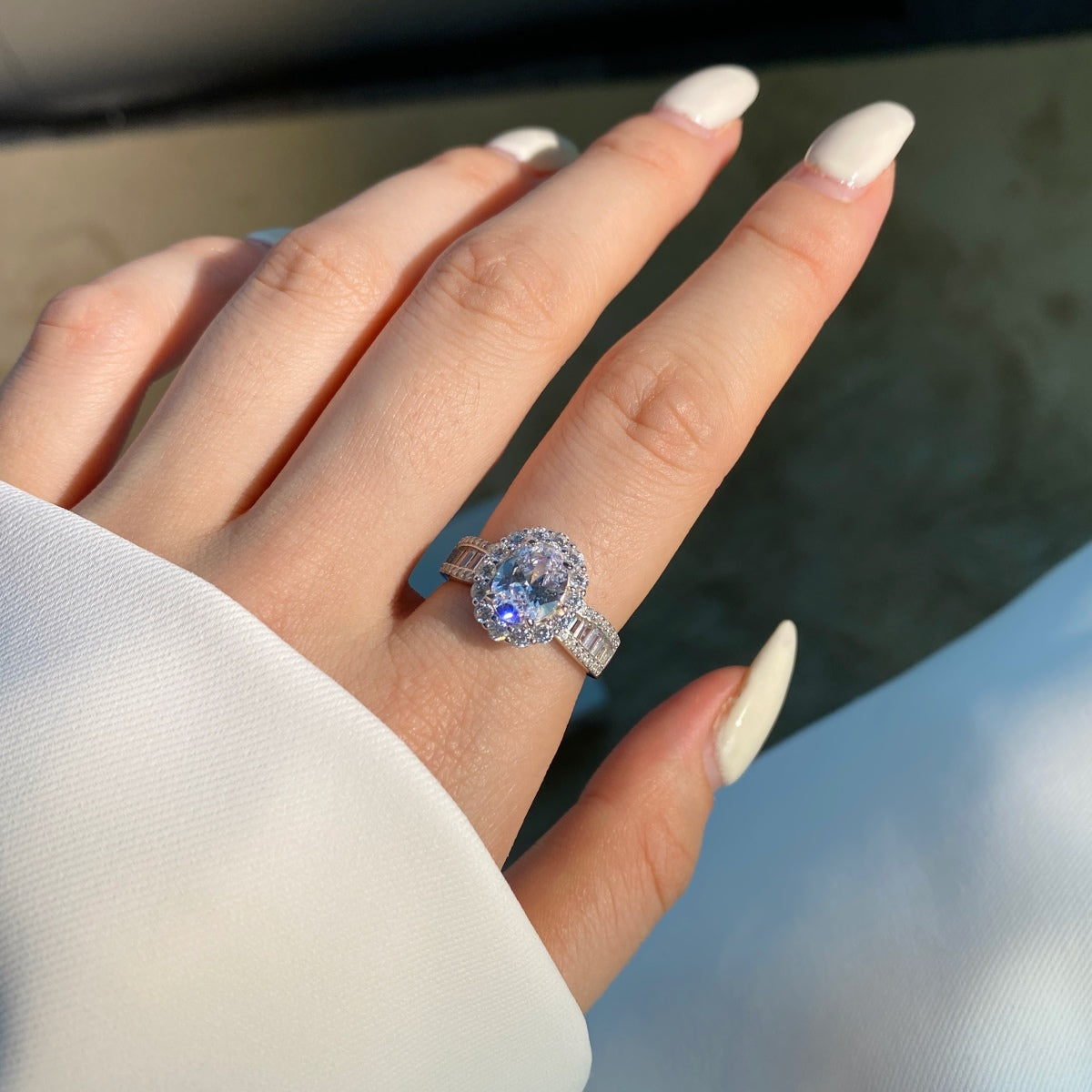 [Olivia JW]1.5 Carat Dazzling Charming Oval Cut Banquet Ring
