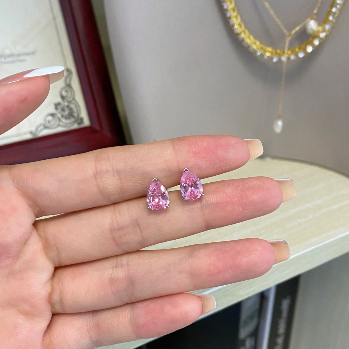 [Olivia JW]Ornate Water Drop Shape Earrings