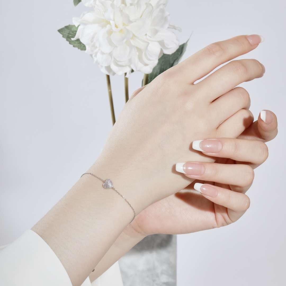 [Olivia JW]Heart-Shaped Gentle and Versatile Bracelet