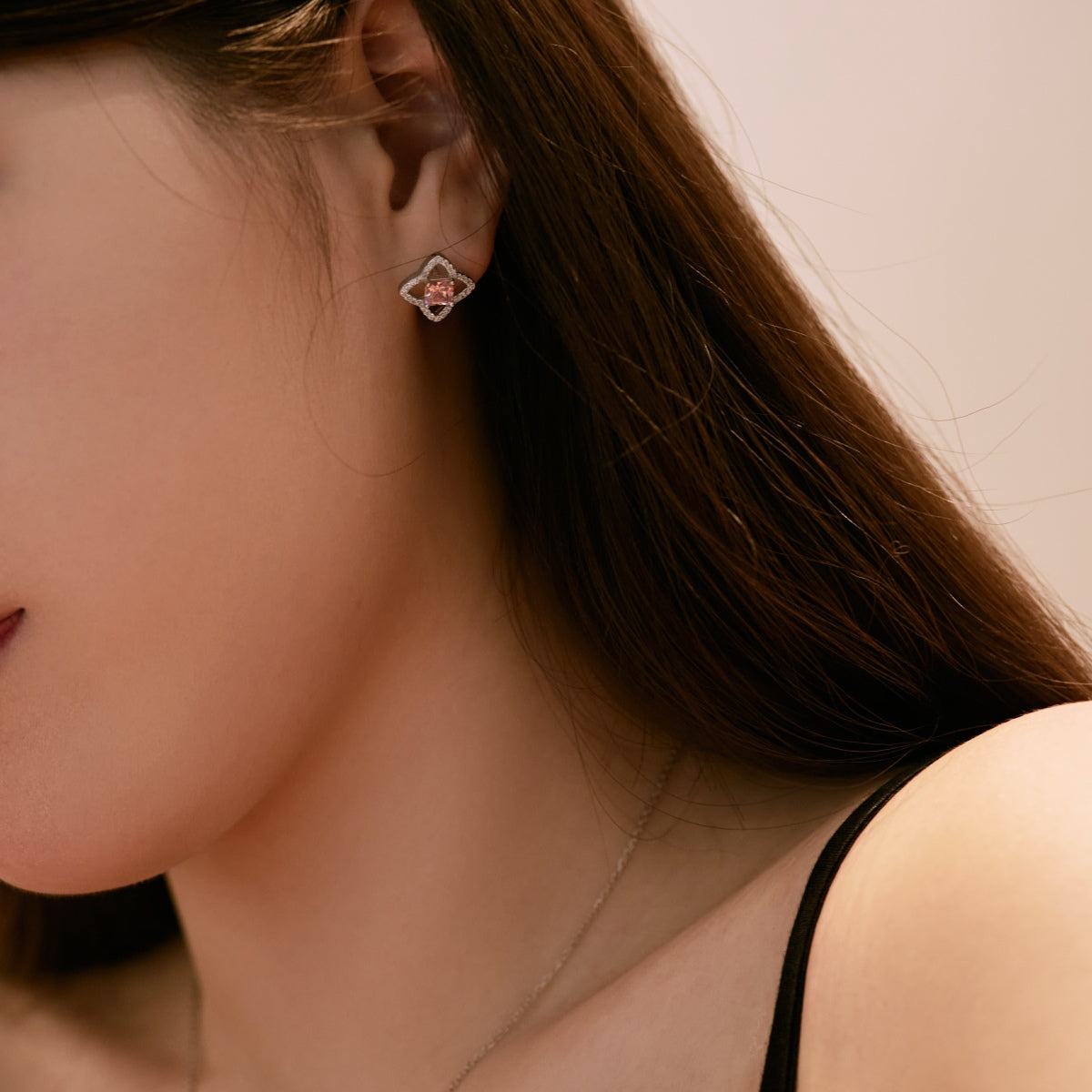 [Olivia JW]Elegant Star Shape Princess Cut Daily Earrings