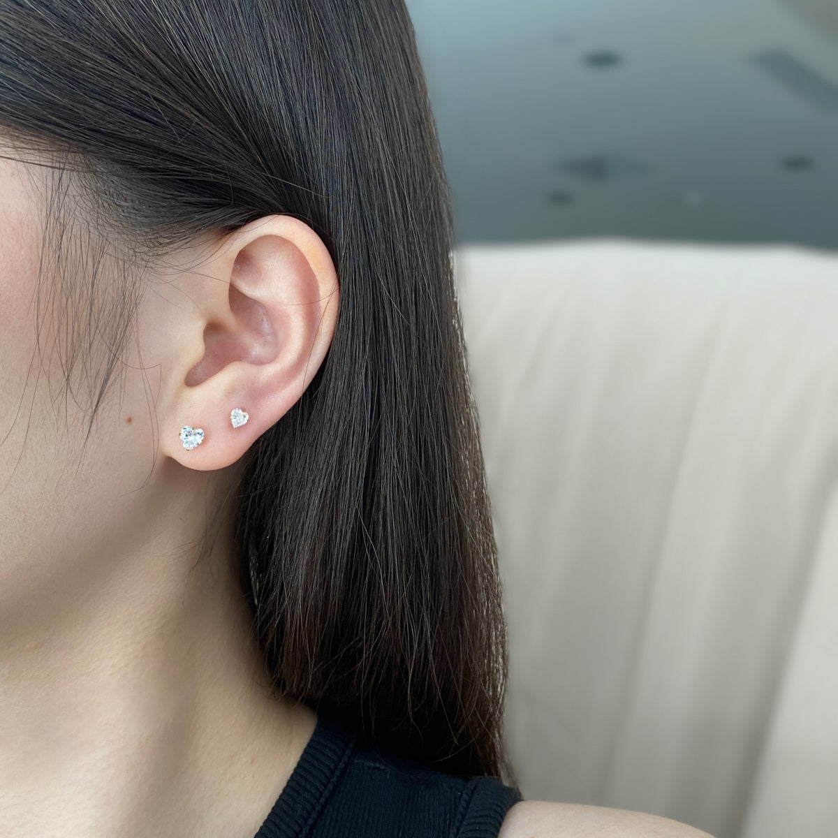[Olivia JW]Sparkling Heart Shaped Simple Earrings