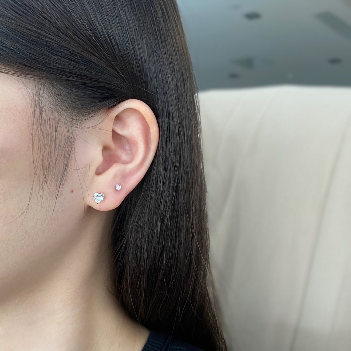 [Olivia JW]Sparkling Heart Shaped Simple Earrings