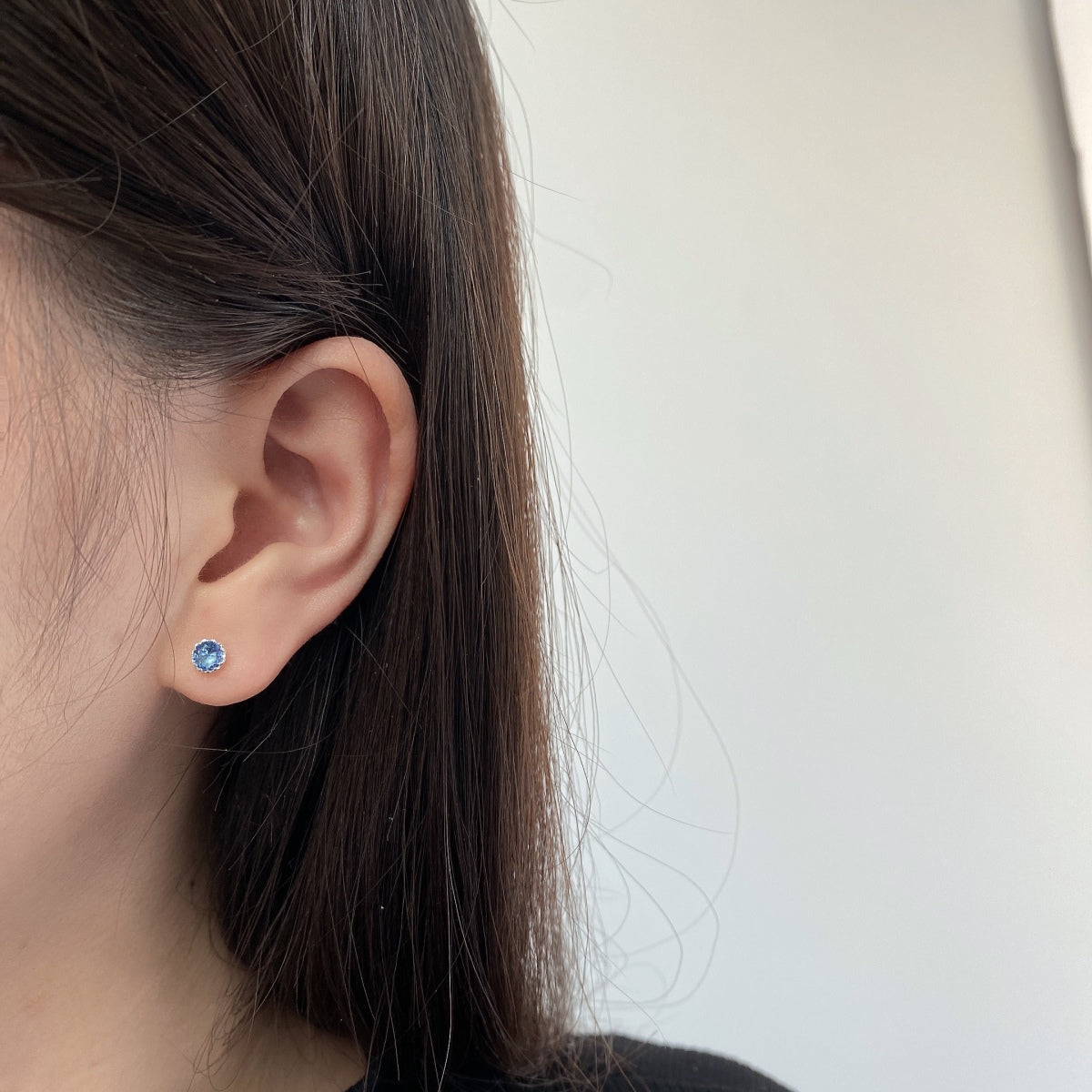 [Olivia JW]Sparkling Colorful Round Shape Earrings