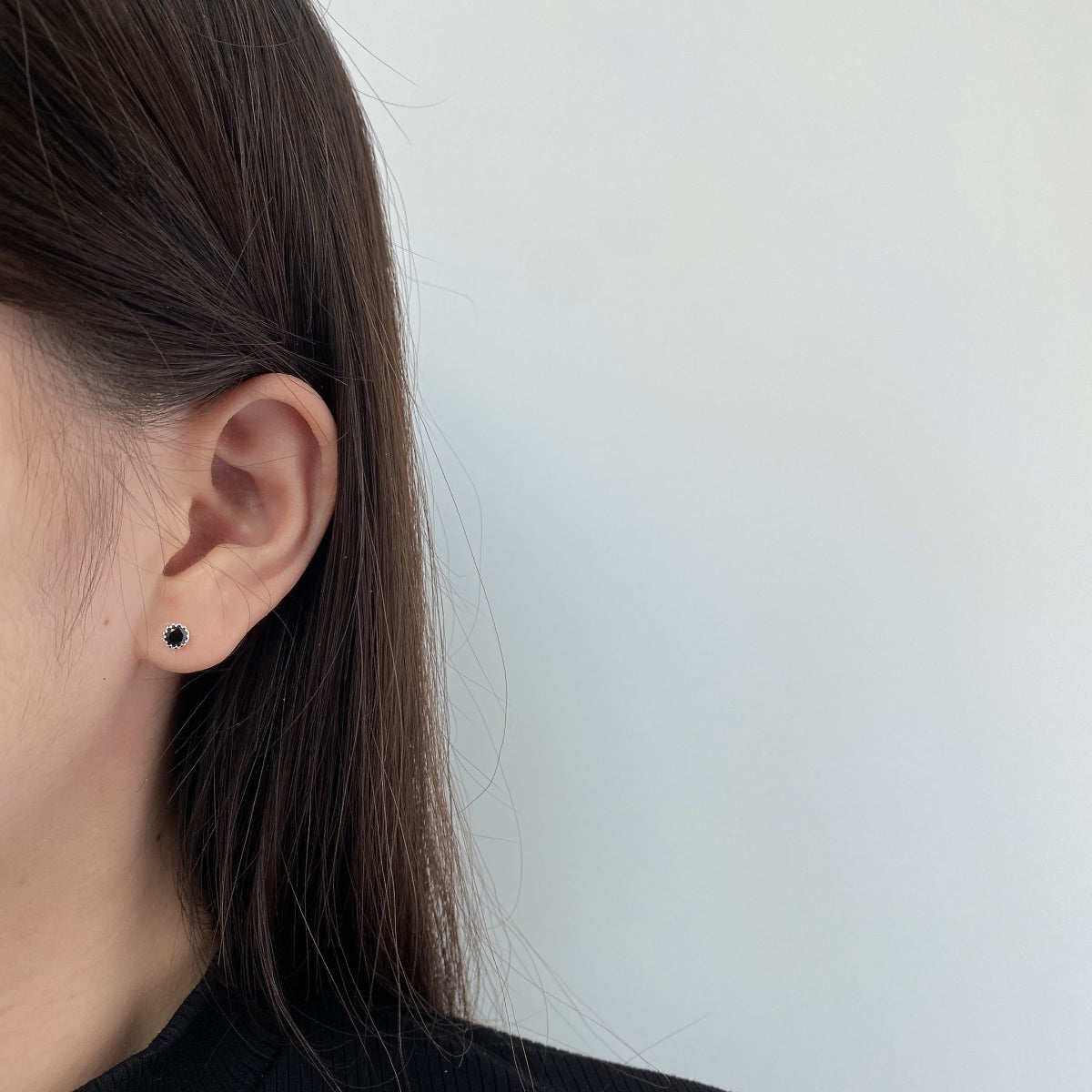 [Olivia JW]Sparkling Colorful Round Shape Earrings