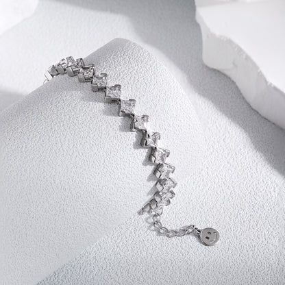 [Olivia JW]0.5 Carat Ornate Princess Cut Daily Bracelet