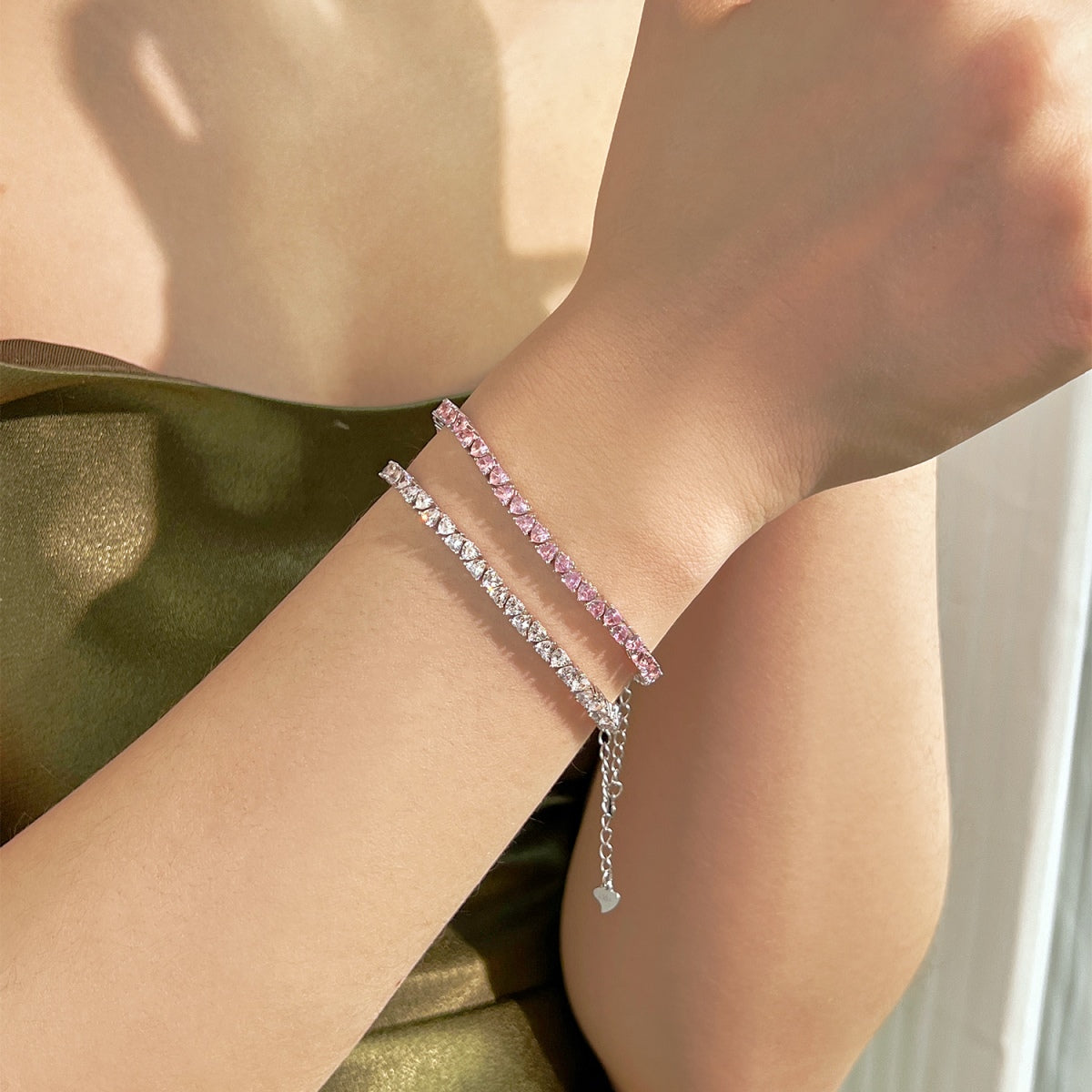 [Olivia JW]Dazzling Romantic Heart Shape Lover Bracelet
