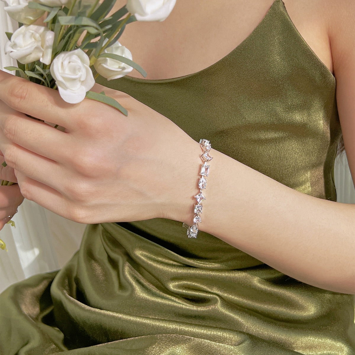 [Olivia JW]Unique Exquisite Multi Cut Daily Bracelet