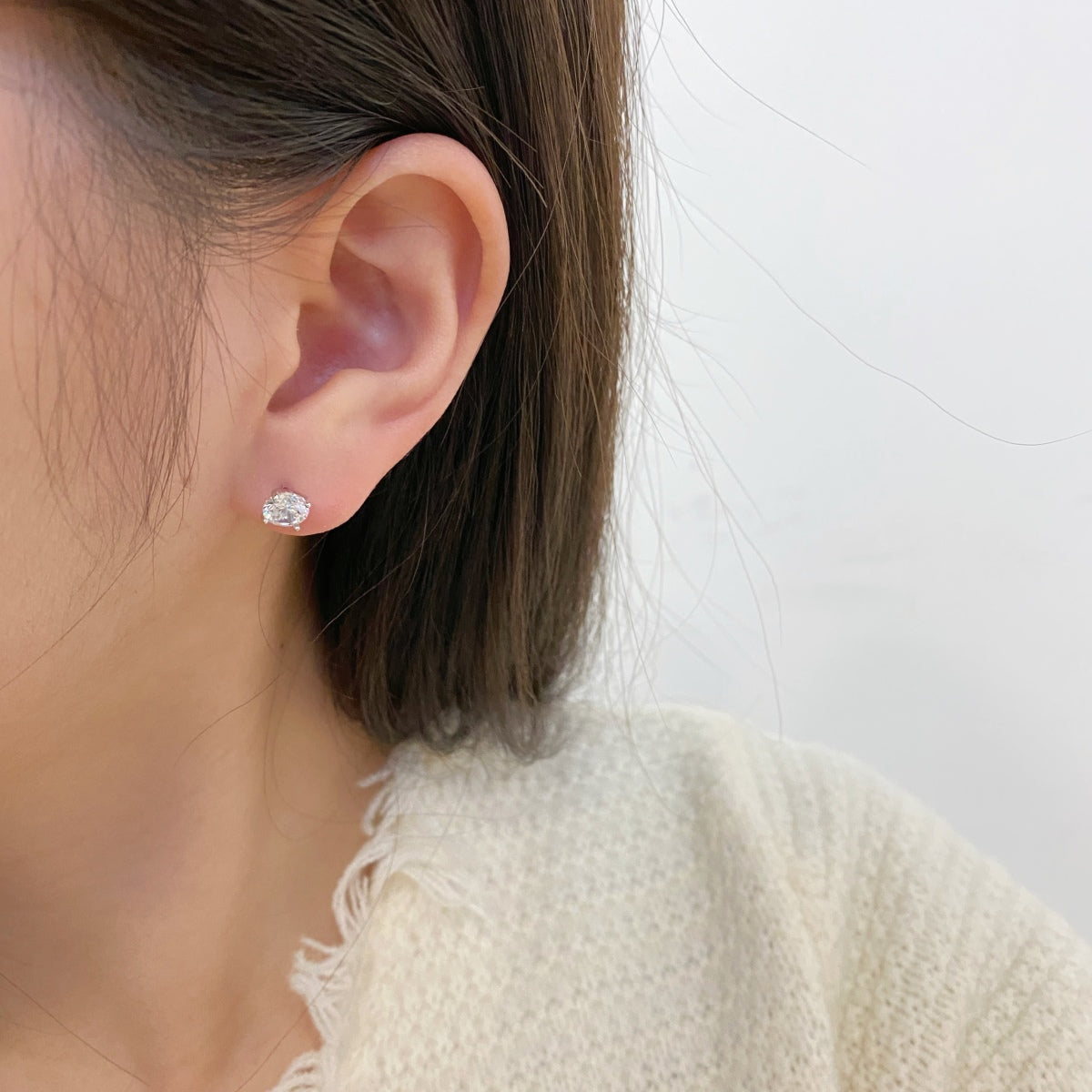 [Olivia JW]Unique Round Shape Earrings