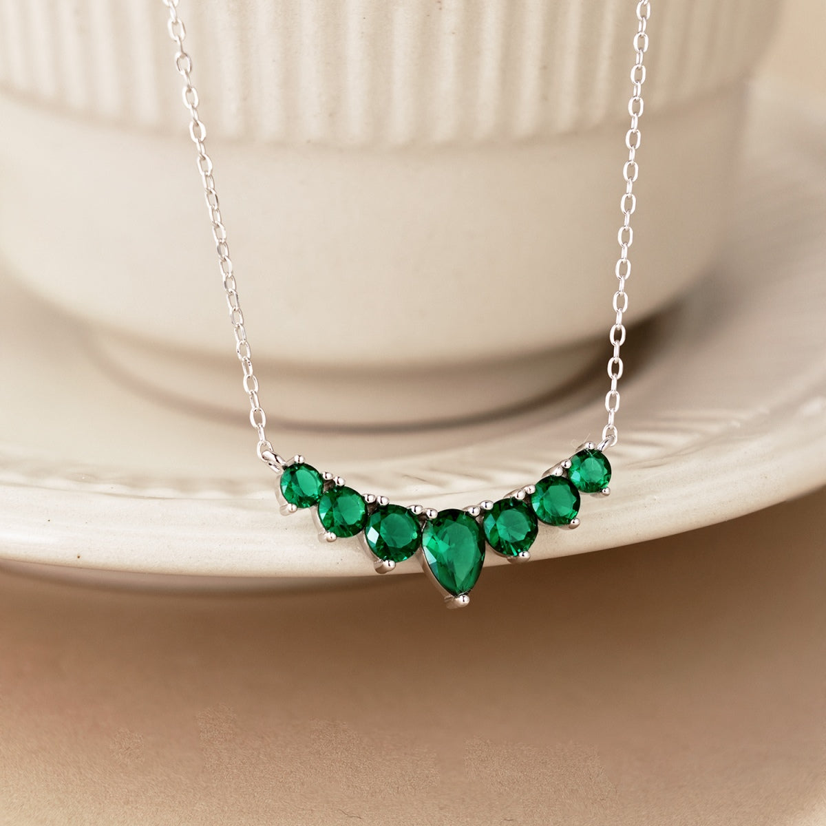 [Olivia JW]Dainty Colorful Heart Necklace