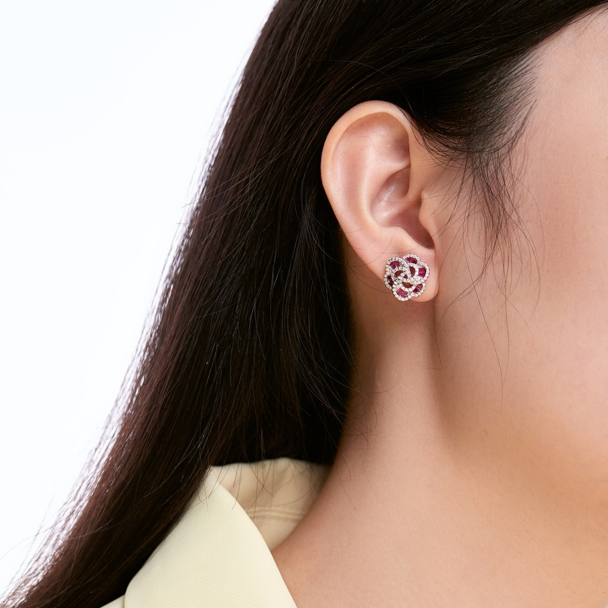 [Olivia JW]Exquisite Flower Shape Daily Earrings