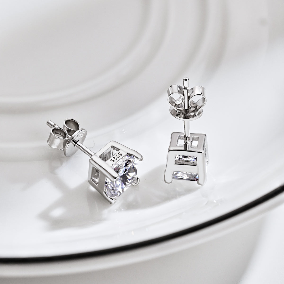 [Olivia JW]1.0 Carat Radiant Princess Cut Wedding Earrings