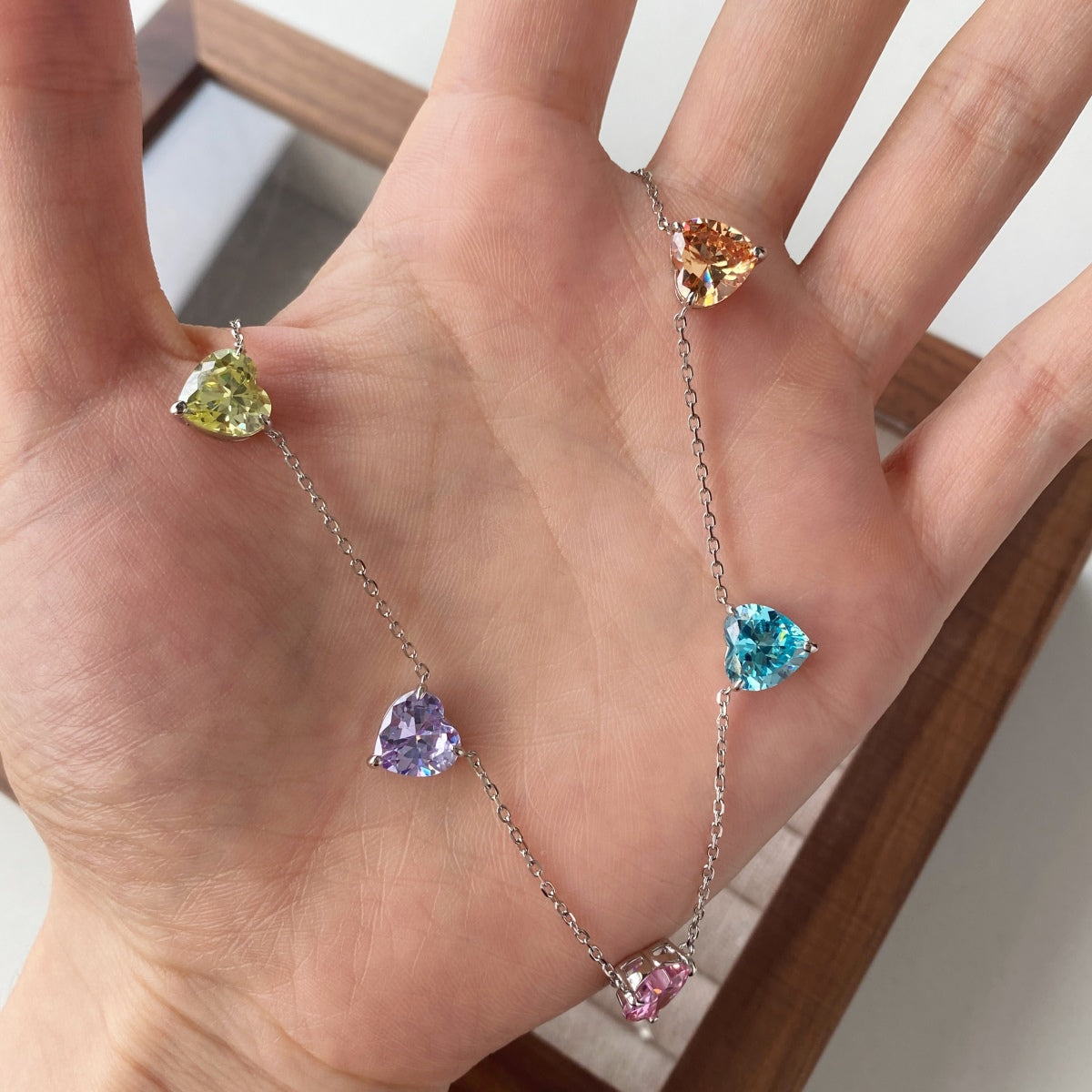 [Olivia JW]Sparkling Colorful Heart Cut Necklace