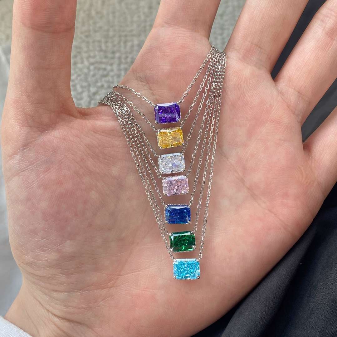 [Olivia JW]Luxurious Square Shape Colorful Necalack