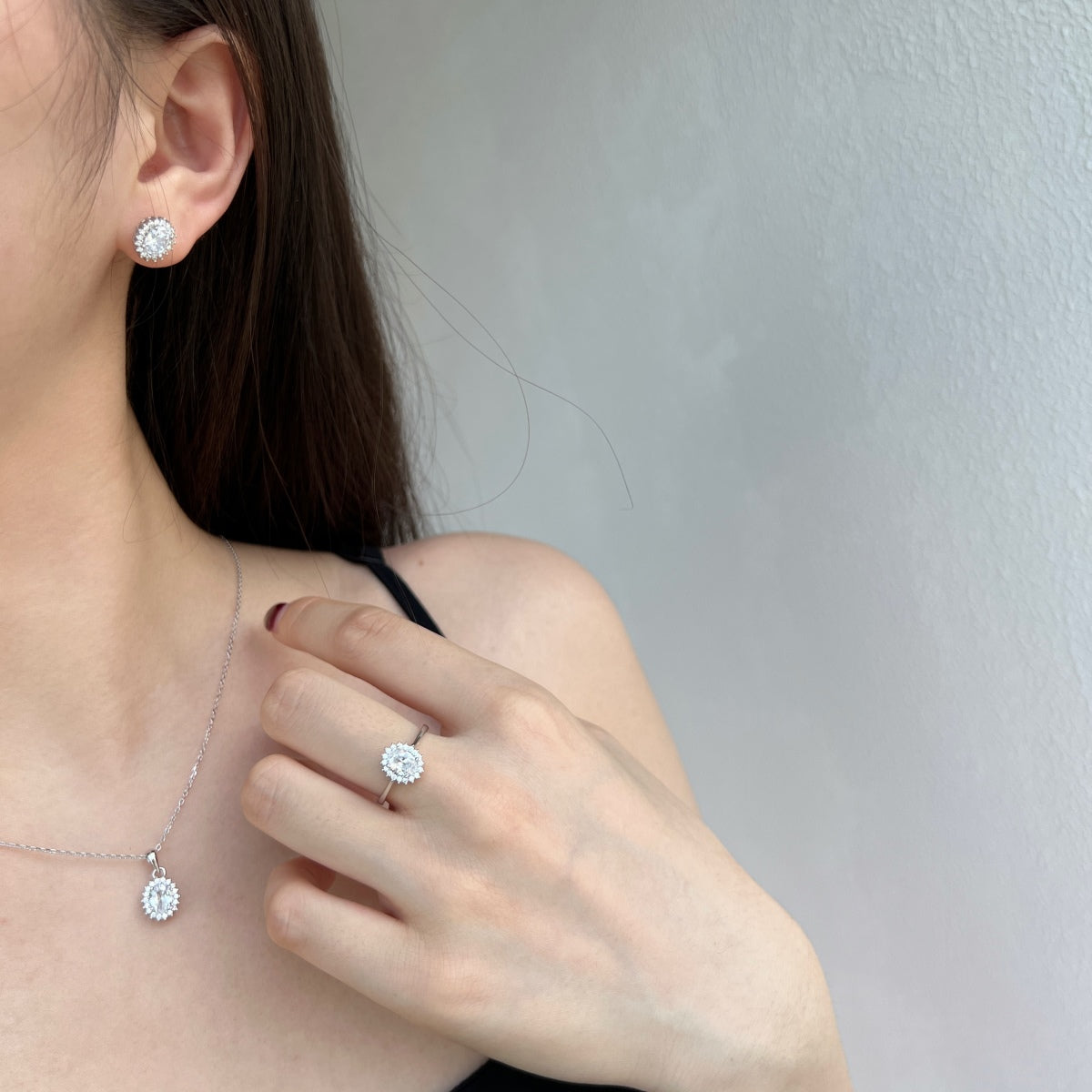 [Olivia JW]Delicate Radiant Oval Cut Daily Earrings