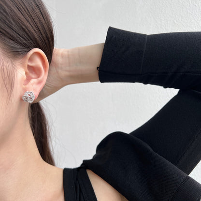 [Olivia JW]Exquisite Flower Shape Daily Earrings