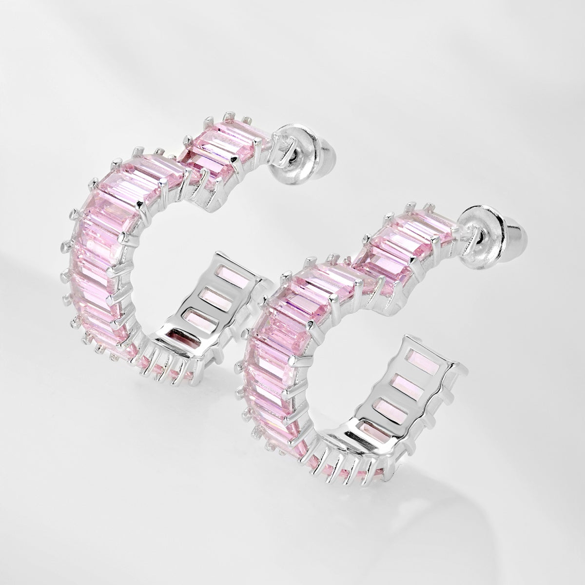 [Olivia JW]Radiant Heart Cutout Earrings