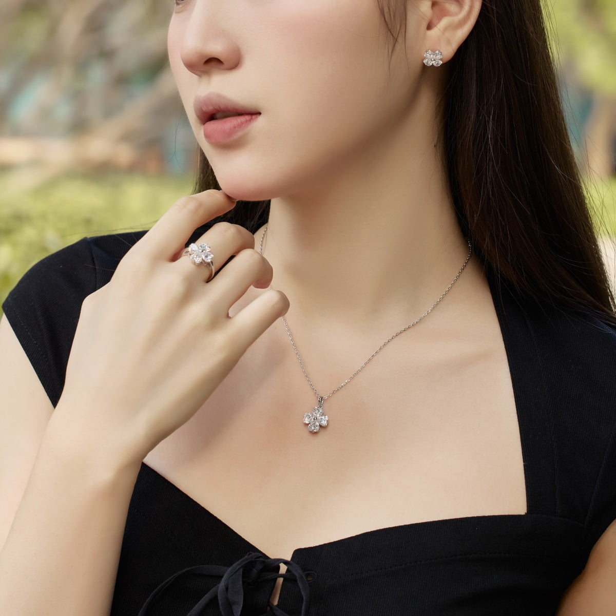 [Olivia JW]Heart-Shaped Four-Leaf Clover Bead Necklace