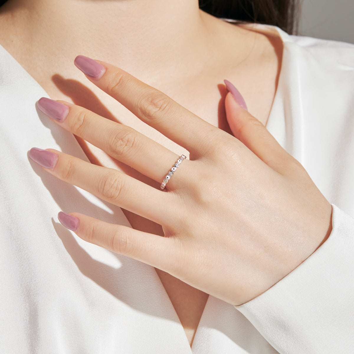 [Olivia JW]Sparkling Vibrant Round Shape Daily Ring
