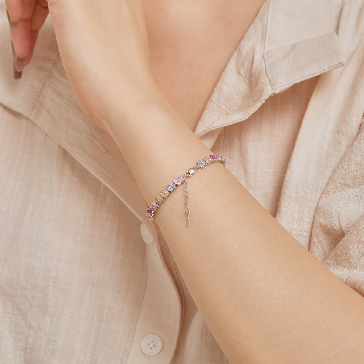 [Olivia JW]Ornate Colorful Flower Shape Party Bracelet