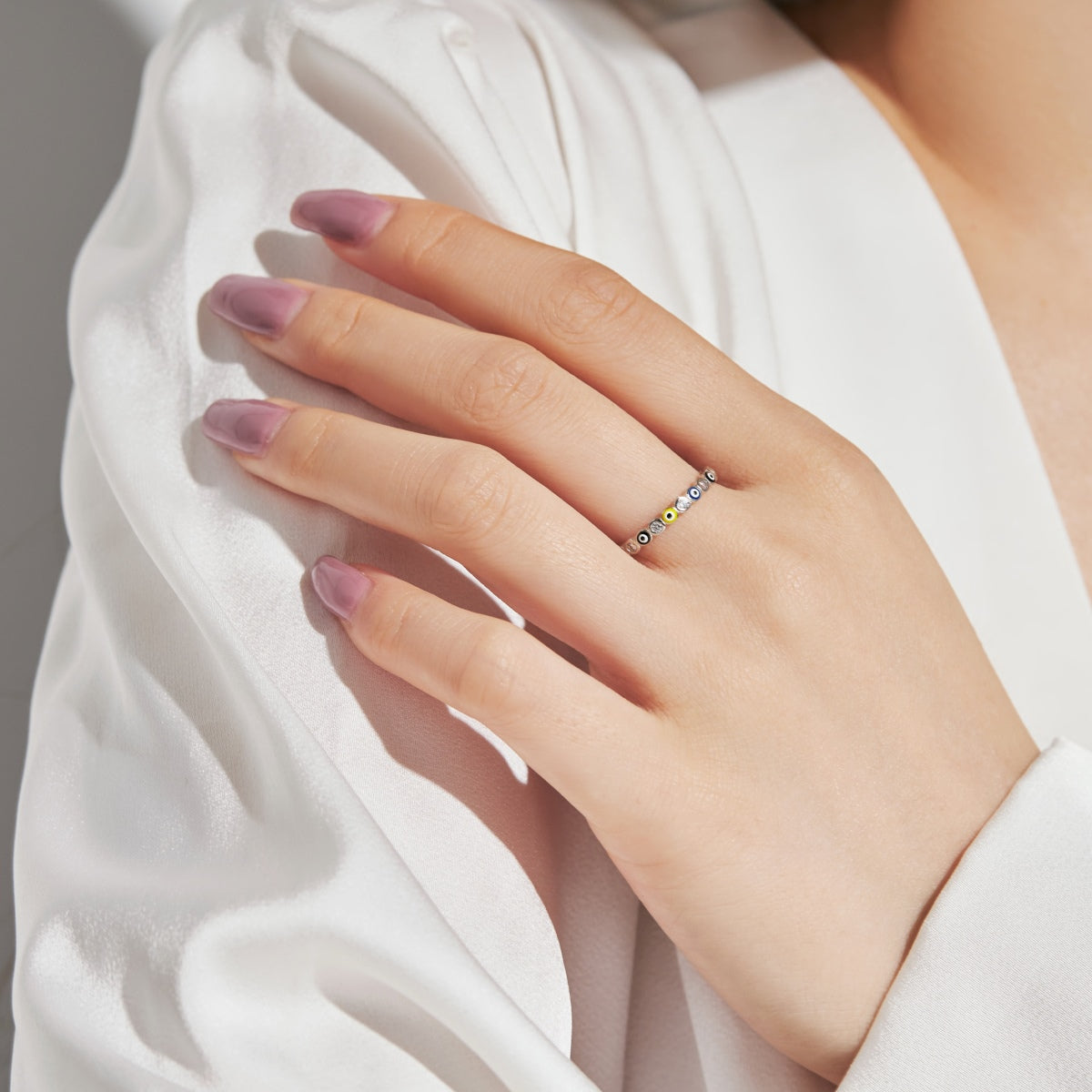 [Olivia JW]Sparkling Vibrant Round Shape Daily Ring
