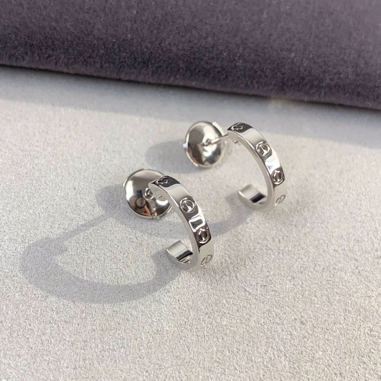 [Olivia JW]LOVE EARRINGS 2.65MM SILVER