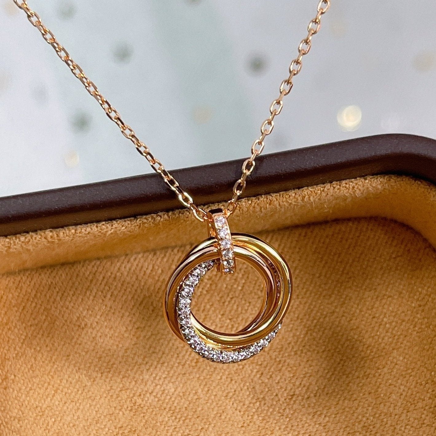 [Olivia JW]TRINITY NECKLACE SILVER GOLD PINK GOLD DIAMONDS