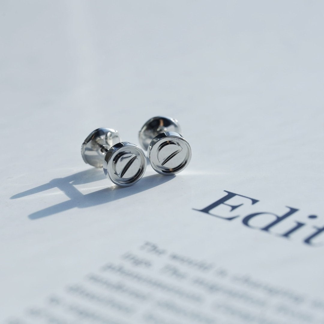 [Olivia JW]LOVE EARRINGS SILVER 10MM