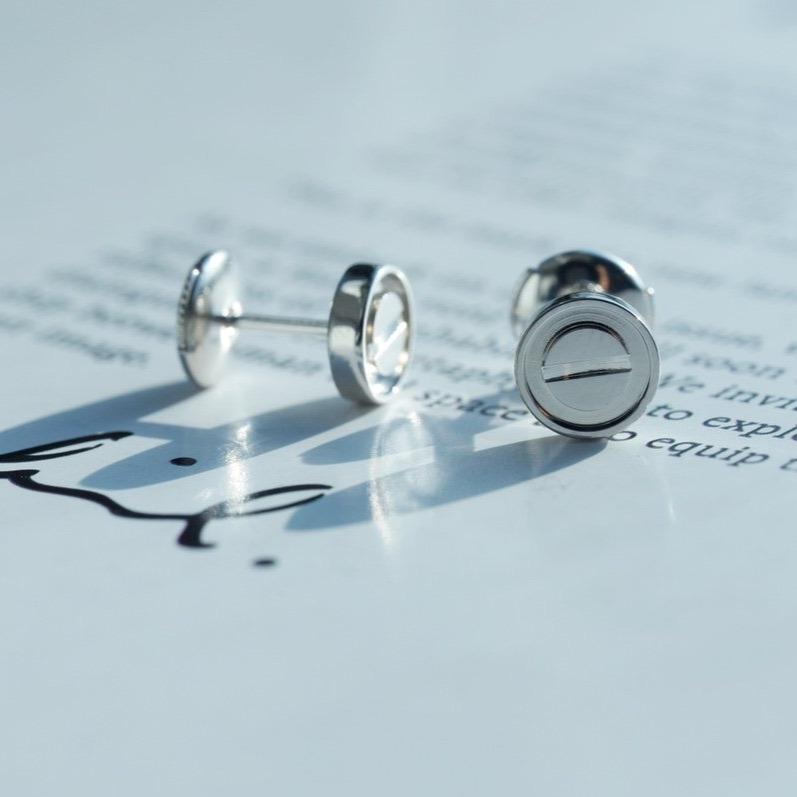 [Olivia JW]LOVE EARRINGS SILVER 10MM