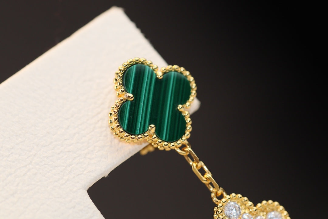 [Olivia JW]CLOVER EARRINGS GOLD MALACHITE DIAMOND 3 MOTIF