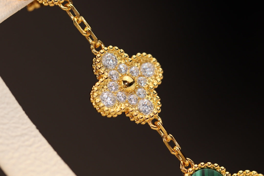 [Olivia JW]CLOVER EARRINGS GOLD MALACHITE DIAMOND 3 MOTIF