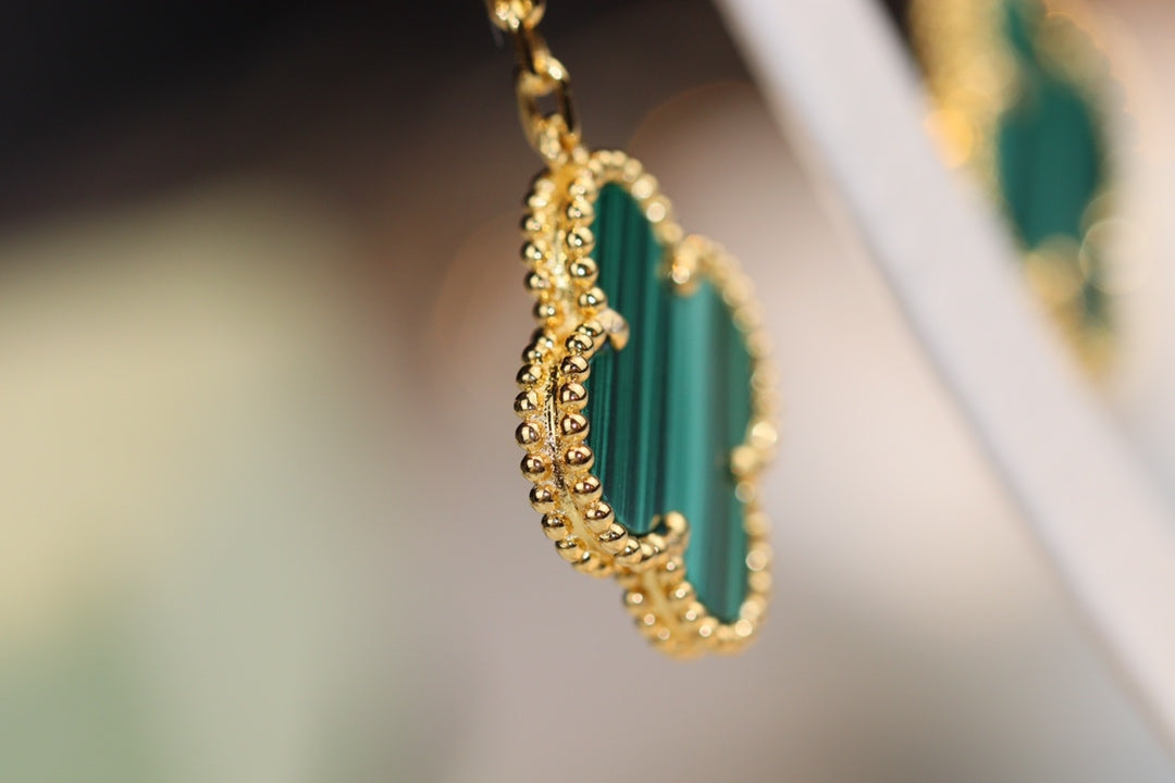 [Olivia JW]CLOVER EARRINGS GOLD MALACHITE DIAMOND 3 MOTIF