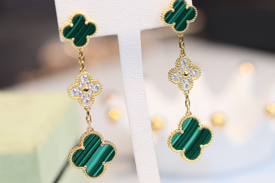 [Olivia JW]CLOVER EARRINGS GOLD MALACHITE DIAMOND 3 MOTIF