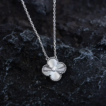 [Olivia JW]CLOVER  15MM DIAMOND LASER NECKLACE SILVER