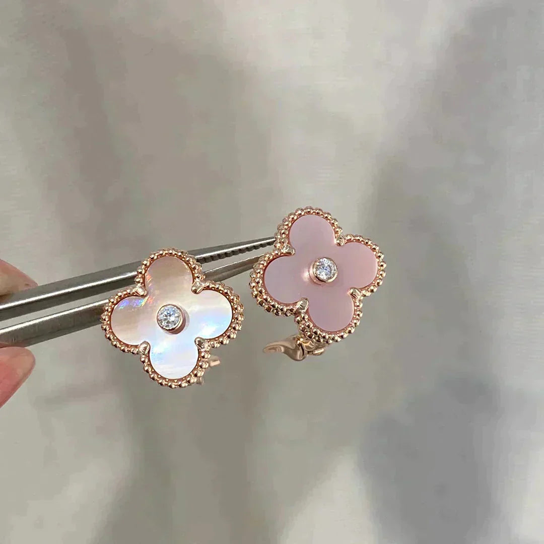 [Olivia JW]CLOVER MEDIUM 1 MOTIFS  PINK MOP DIAMOND EARRINGS