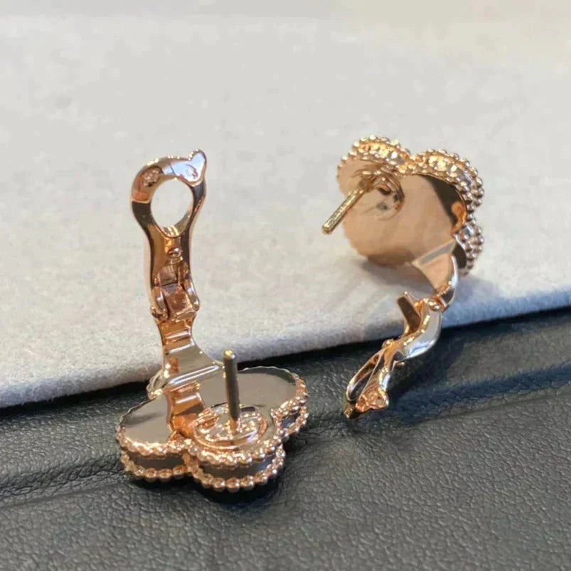 [Olivia JW]CLOVER MEDIUM 1 MOTIFS GRAY MOP  DIAMOND EARRINGS