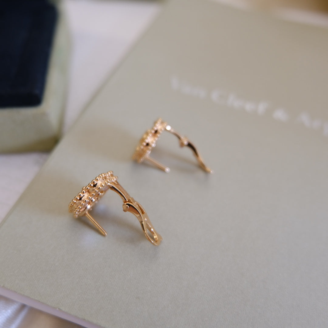 [Olivia JW]LUCKY PINK GOLD WHITE MOP EARRINGS