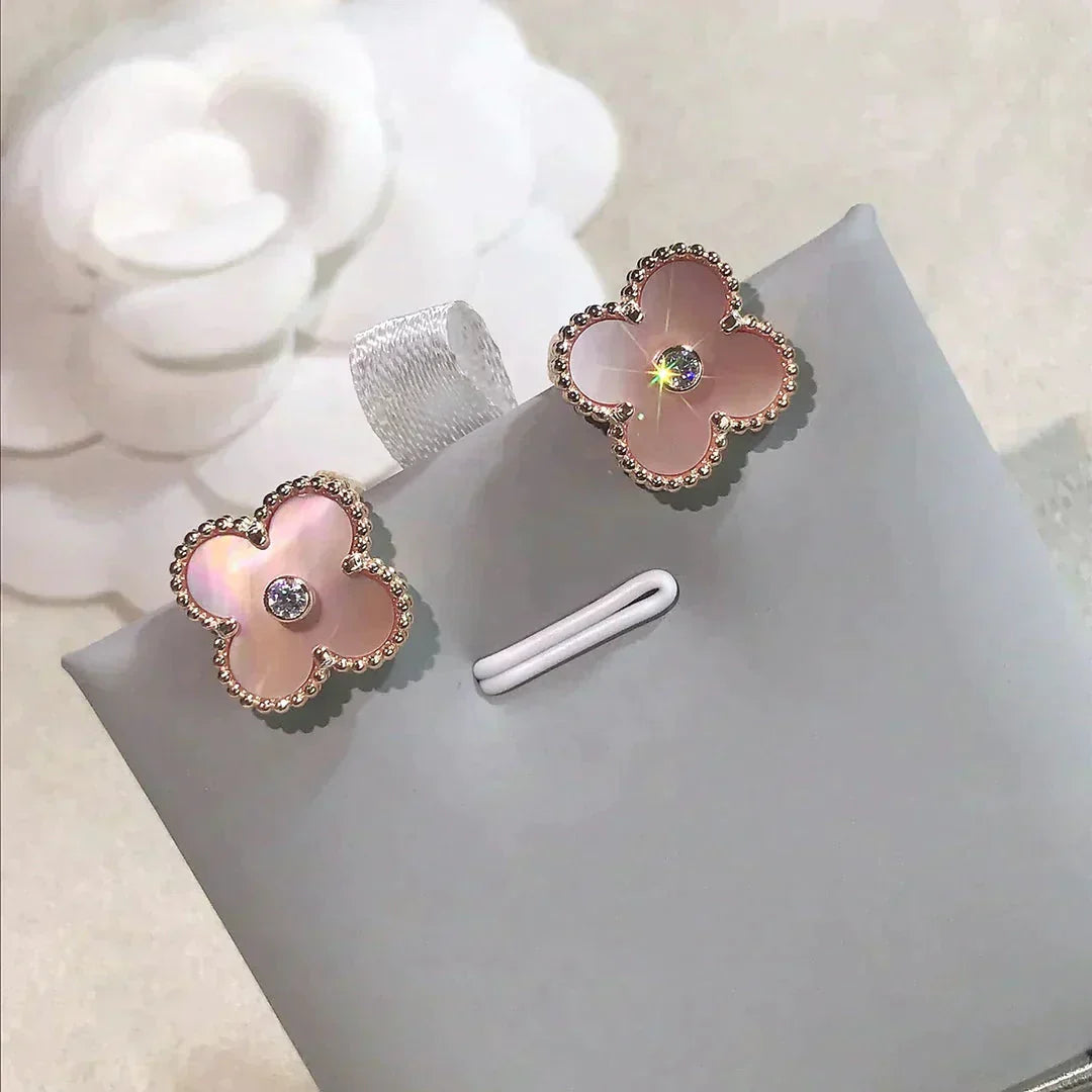 [Olivia JW]CLOVER MEDIUM 1 MOTIFS  PINK MOP DIAMOND EARRINGS