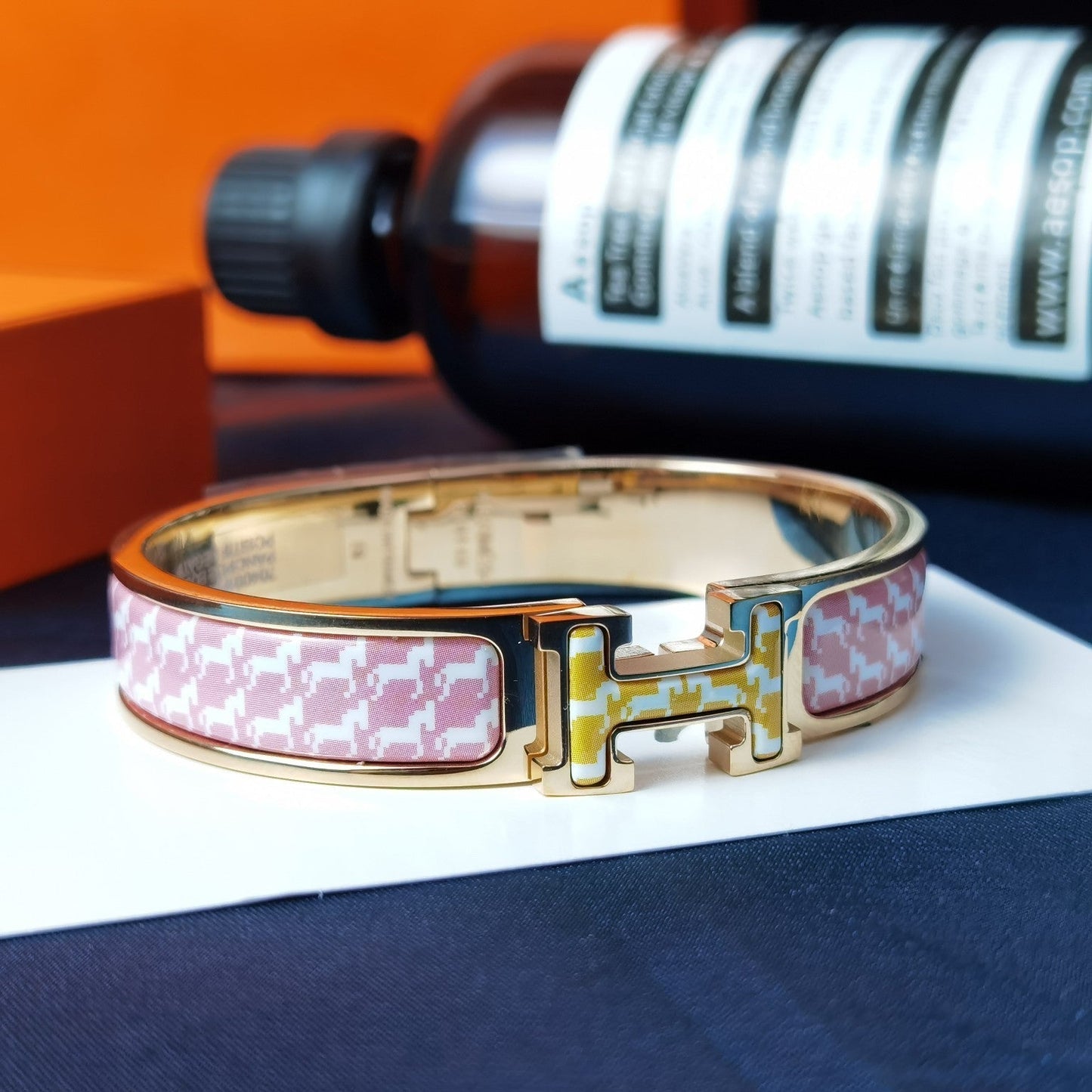 [Olivia JW]H HORSE BRACELET 12MM