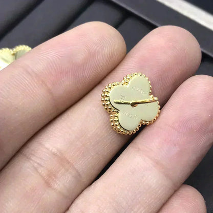 [Olivia JW]CLOVER MINI 9.5MM LASER EARRINGS